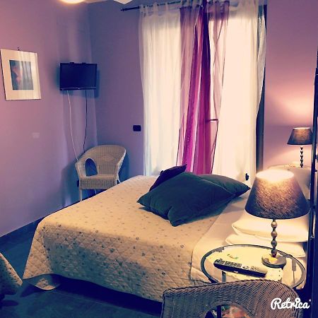 Sole e Luna Bed and Breakfast Fiumicino Esterno foto